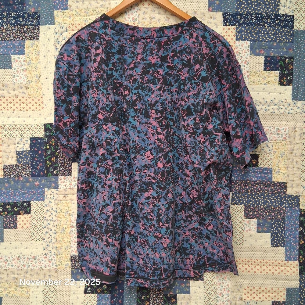 VTG 1992 Barcelona T Shirt One Size Splatter Graphic All Over Rare Batik Street - Picture 2 of 11